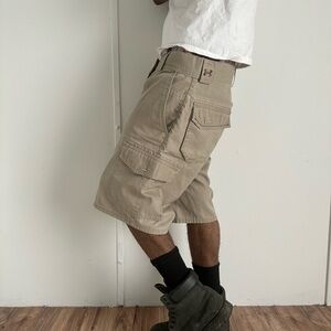 Under Armour Men's Khaki Cargo Shorts